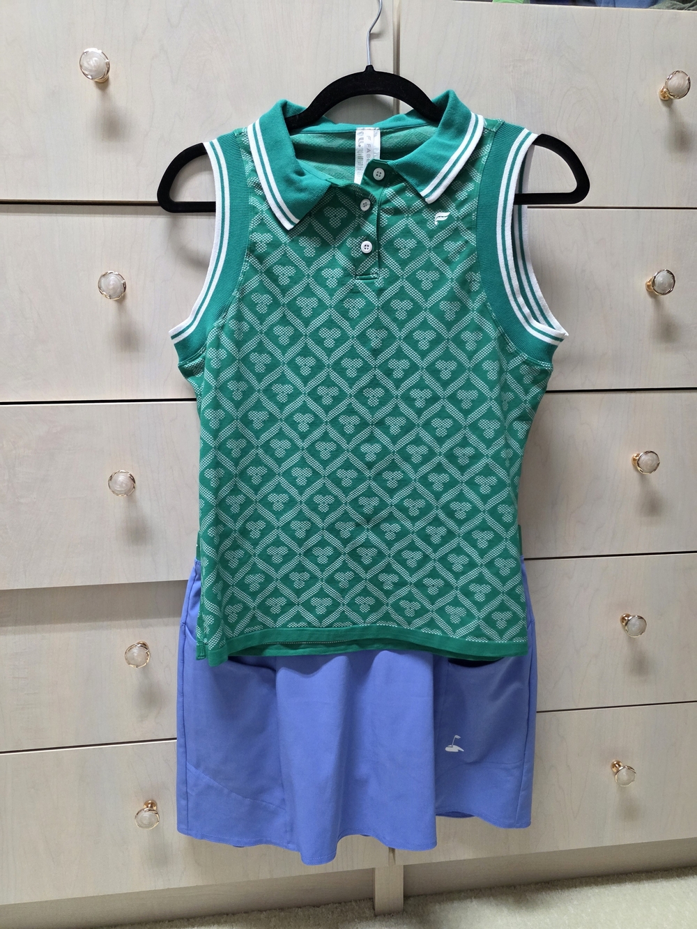 Fabletics Golf Outfit